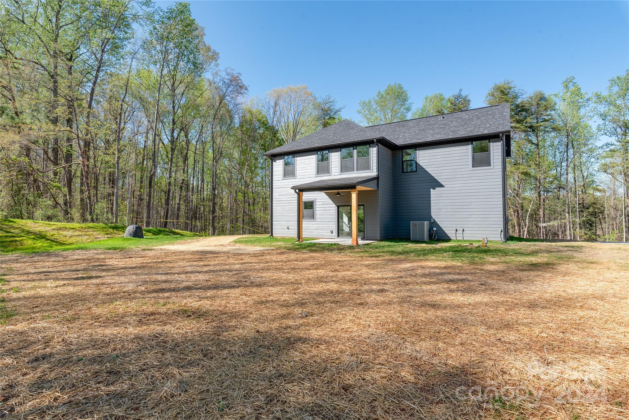 8329 Tuckalake Road Charlotte, NC 28215 - Photo 29 of 33 Gallery Image 29