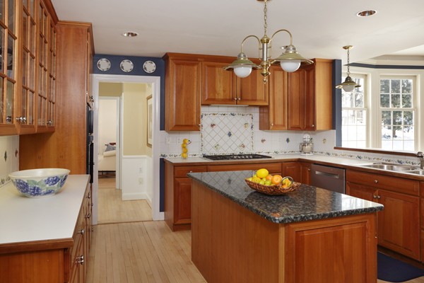 14 Cressbrook Road Concord, MA 01742 - Photo 4 of 9 Gallery Image 4