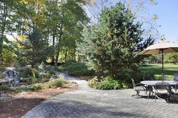 14 Cressbrook Road Concord, MA 01742 - Photo 8 of 9 Gallery Image 8