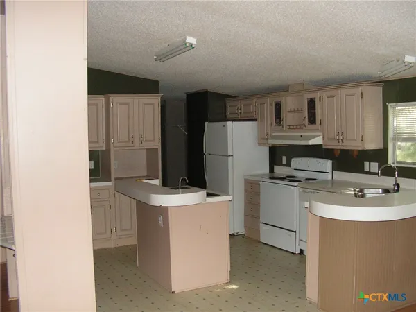 $1,495 | 532 Grandview Bend, Canyon Lake, TX 78133