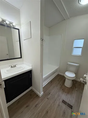 $1,495 | 532 Grandview Bend, Canyon Lake, TX 78133
