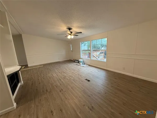 $1,495 | 532 Grandview Bend, Canyon Lake, TX 78133