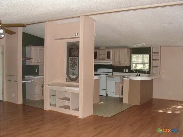 $1,495 | 532 Grandview Bend, Canyon Lake, TX 78133