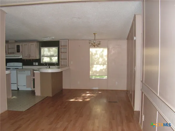 $1,495 | 532 Grandview Bend, Canyon Lake, TX 78133