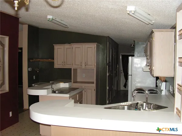 $1,495 | 532 Grandview Bend, Canyon Lake, TX 78133