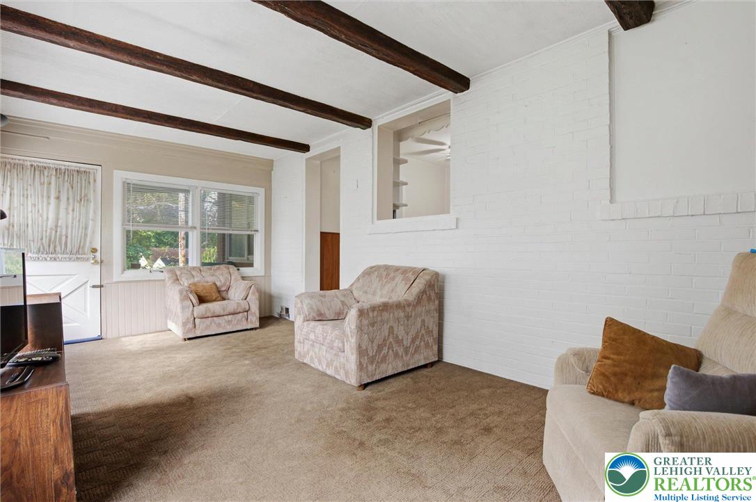 3232 Edinburgh Road Allentown, PA 18104 - Photo 19 of 25 Gallery Image 19