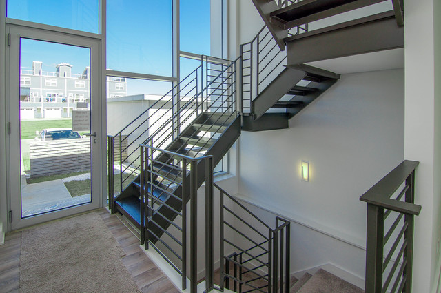 43 Windward Way Ottawa, IL 61350 - Photo 17 of 25 a view of entryway