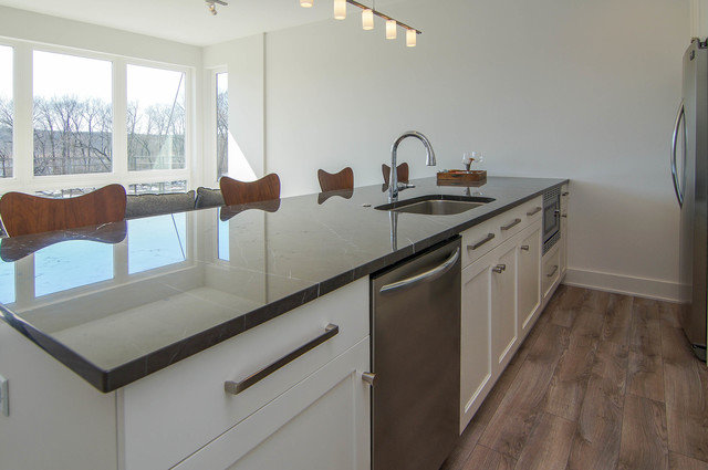 43 Windward Way Ottawa, IL 61350 - Photo 8 of 25 a kitchen with a sink and large windows