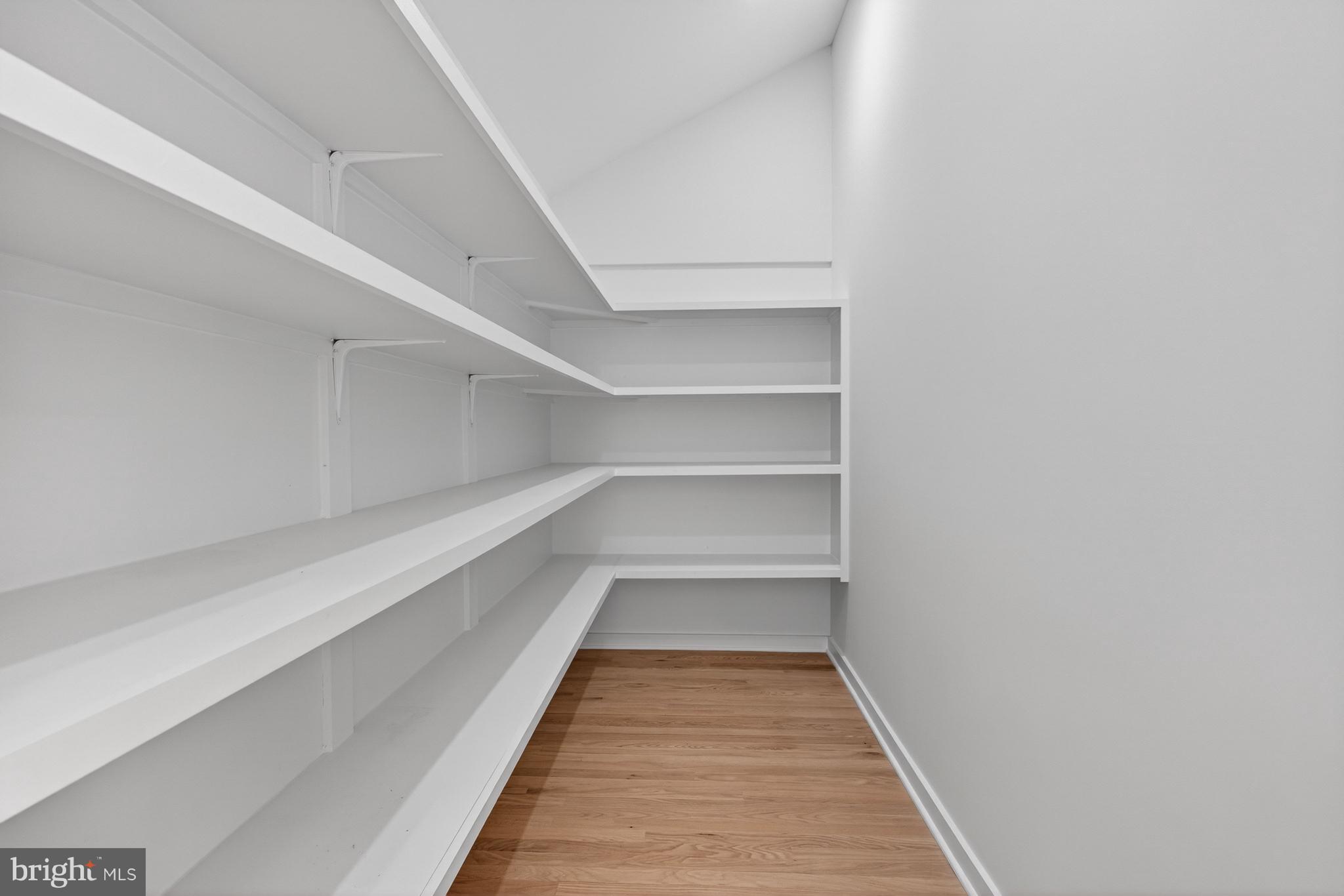 7126 Darby Road Bethesda, MD 20817 - Photo 26 of 79