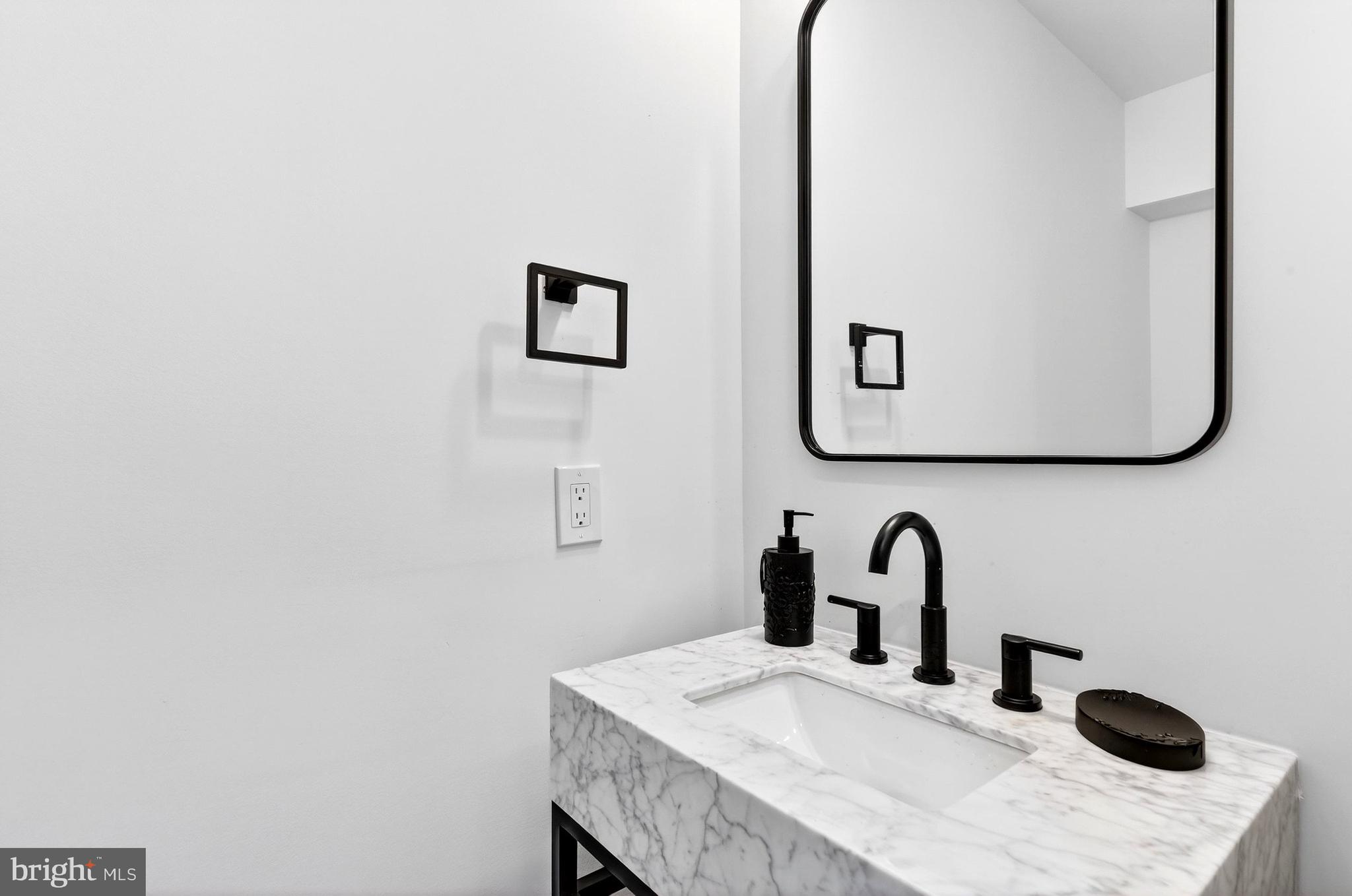 7126 Darby Road Bethesda, MD 20817 - Photo 32 of 79