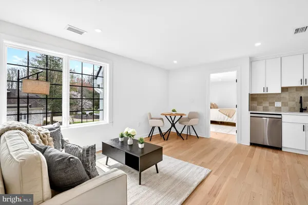$4,350,000 | 7126 Darby Road, Bethesda, MD 20817