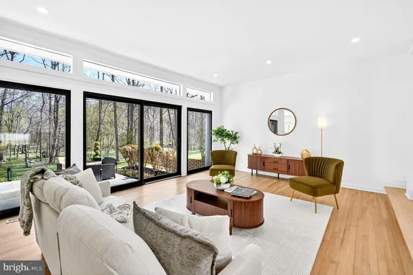 $4,350,000 | 7126 Darby Road, Bethesda, MD 20817