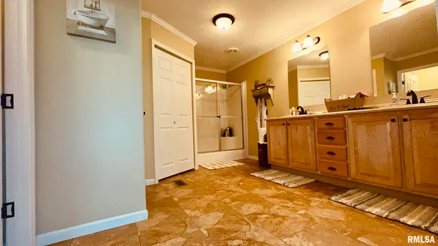 $330,000 | 5197 East Emerson City Road, Scheller, IL 62883