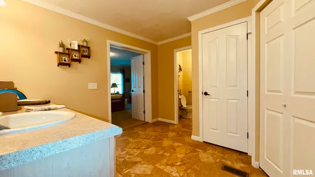 $330,000 | 5197 East Emerson City Road, Scheller, IL 62883