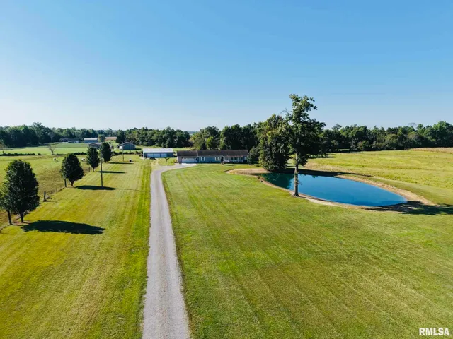 $330,000 | 5197 East Emerson City Road, Scheller, IL 62883