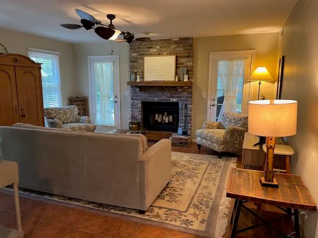 $4,200 | 662 Poaug Lane, Mount Pleasant, SC 29464