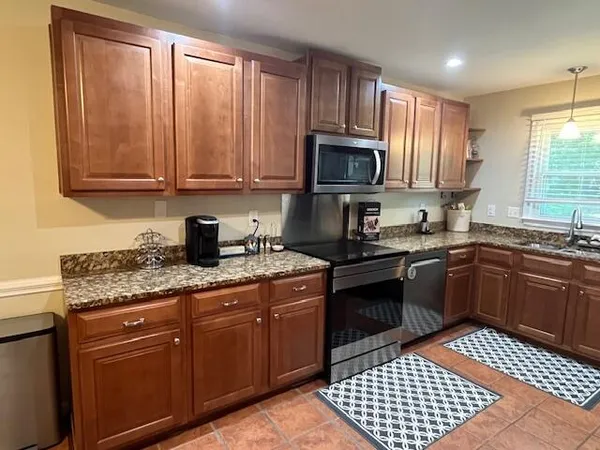 $4,200 | 662 Poaug Lane, Mount Pleasant, SC 29464