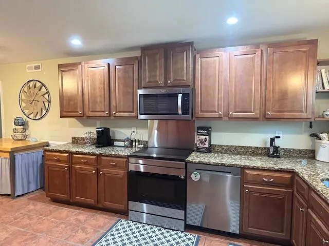 $4,200 | 662 Poaug Lane, Mount Pleasant, SC 29464