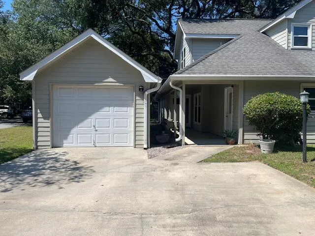 $4,200 | 662 Poaug Lane, Mount Pleasant, SC 29464