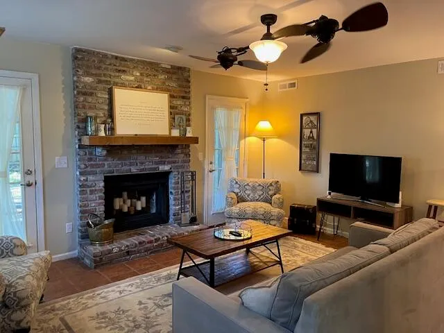 $4,200 | 662 Poaug Lane, Mount Pleasant, SC 29464