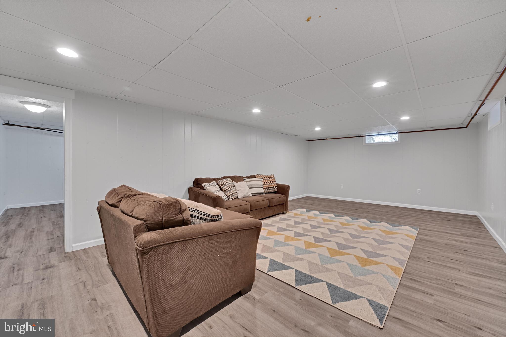 112 Whitney Road Lancaster, PA 17603 - Photo 23 of 33 Family Room