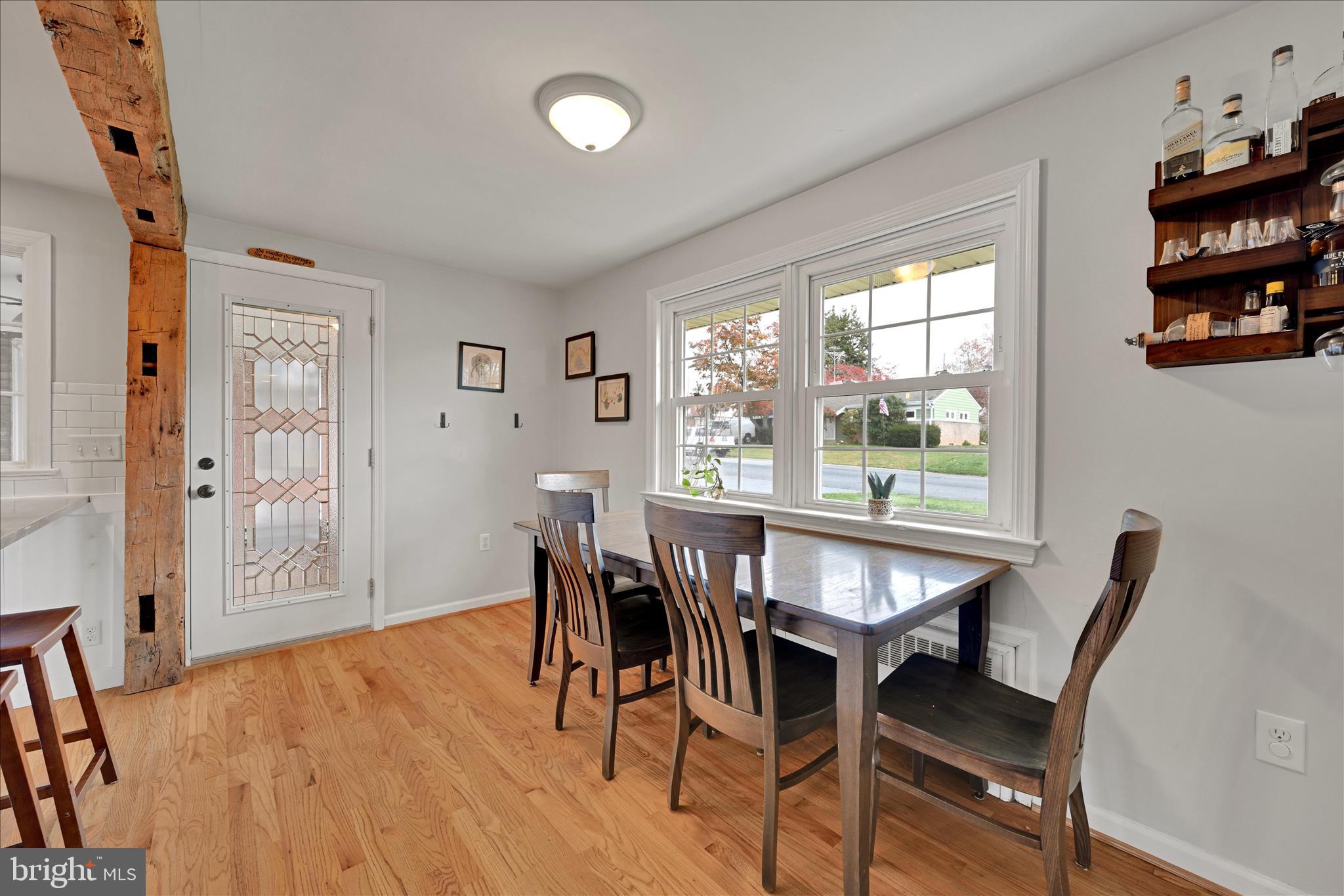 112 Whitney Road Lancaster, PA 17603 - Photo 10 of 33 Dining Area