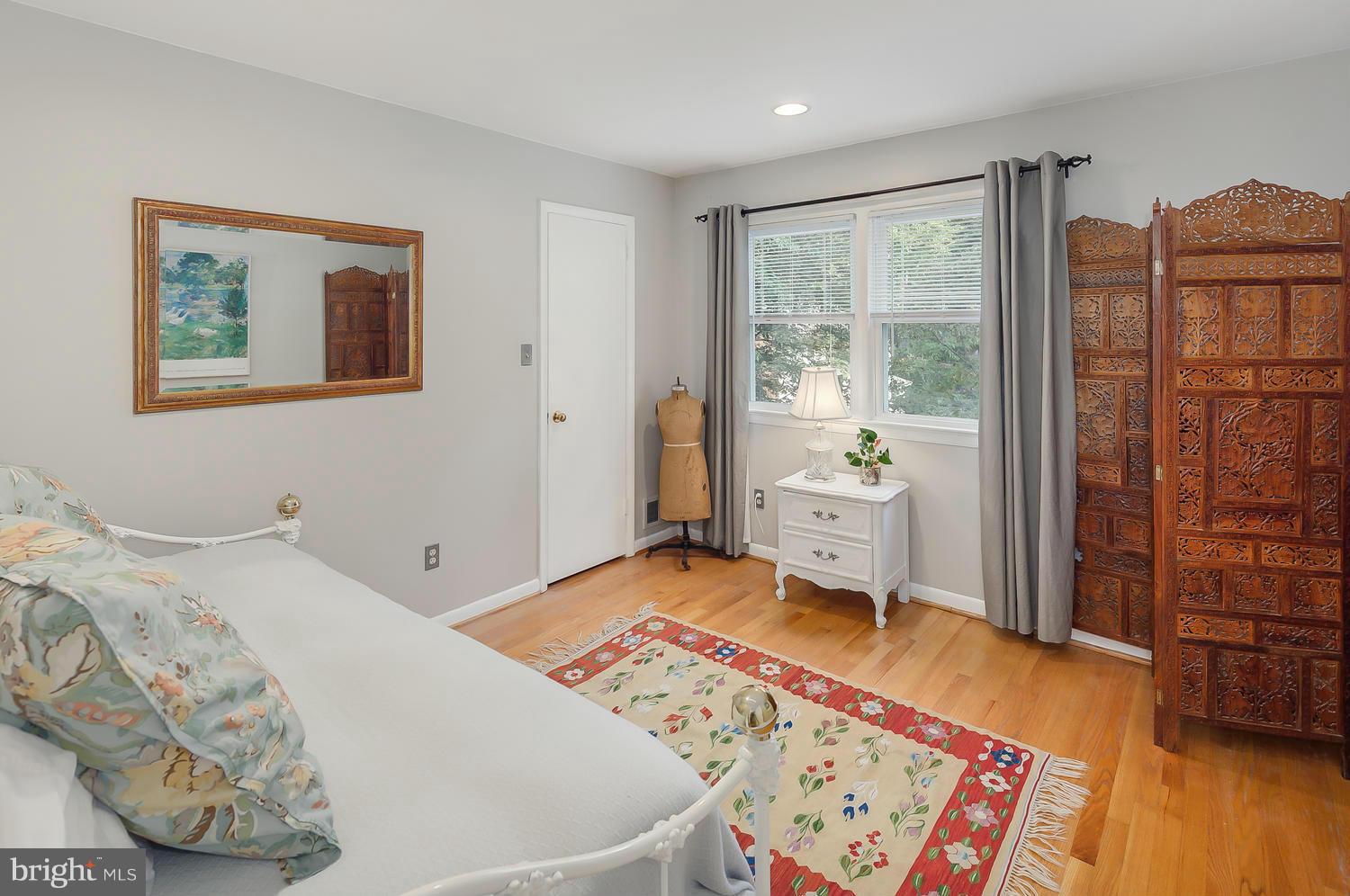 3018 Hunt Road Oakton, VA 22124 - Photo 14 of 28 Bedroom