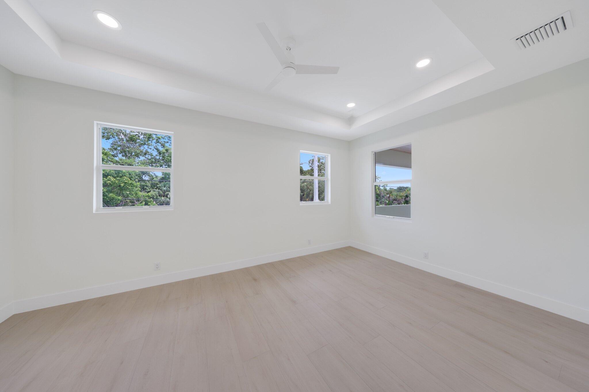 115 Magic Way Jupiter, FL 33458 - Photo 31 of 47 115 Magic Way - 70.jpg-SMALL