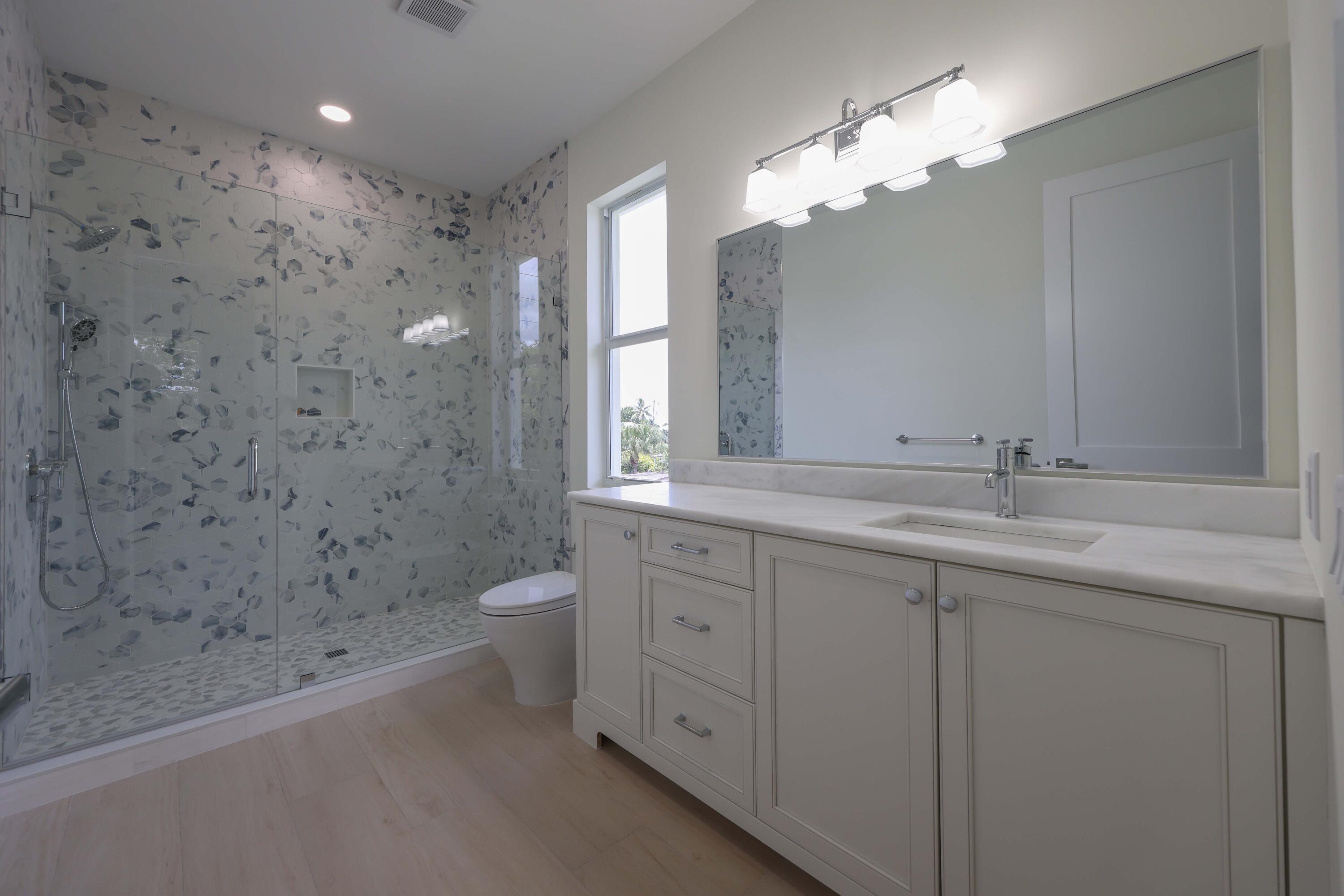 115 Magic Way Jupiter, FL 33458 - Photo 33 of 47 IMG_0380.jpg-FULL