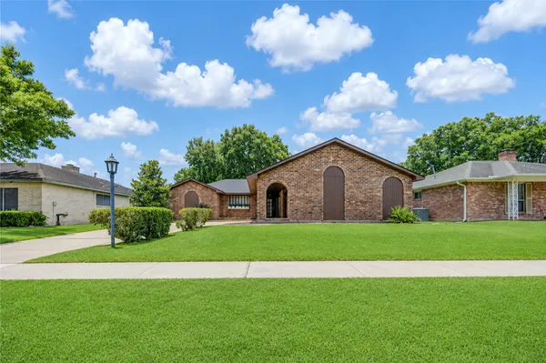 $270,000 | 10526 Sageberry Drive, Houston, TX 77089