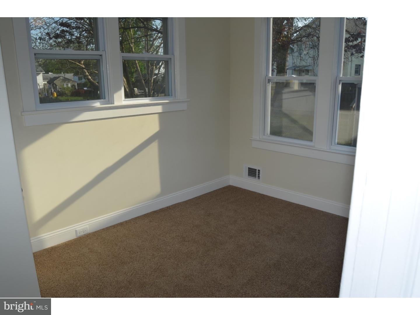 901 Beverly Road Burlington, NJ 08016 - Photo 16 of 20 Bedroom 3