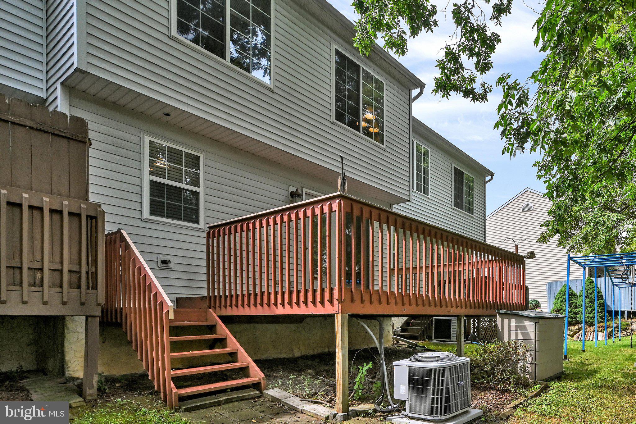 126 Riders Way Lebanon, PA 17042 - Photo 33 of 34 Exterior Back