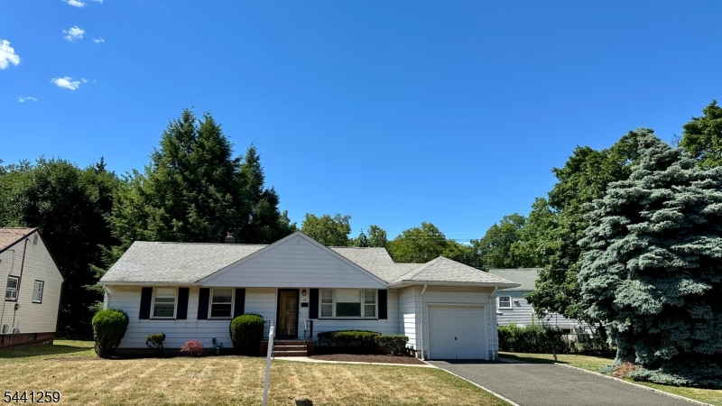 24 Valley View Road Hillside, NJ 07205 - Photo 2 of 28