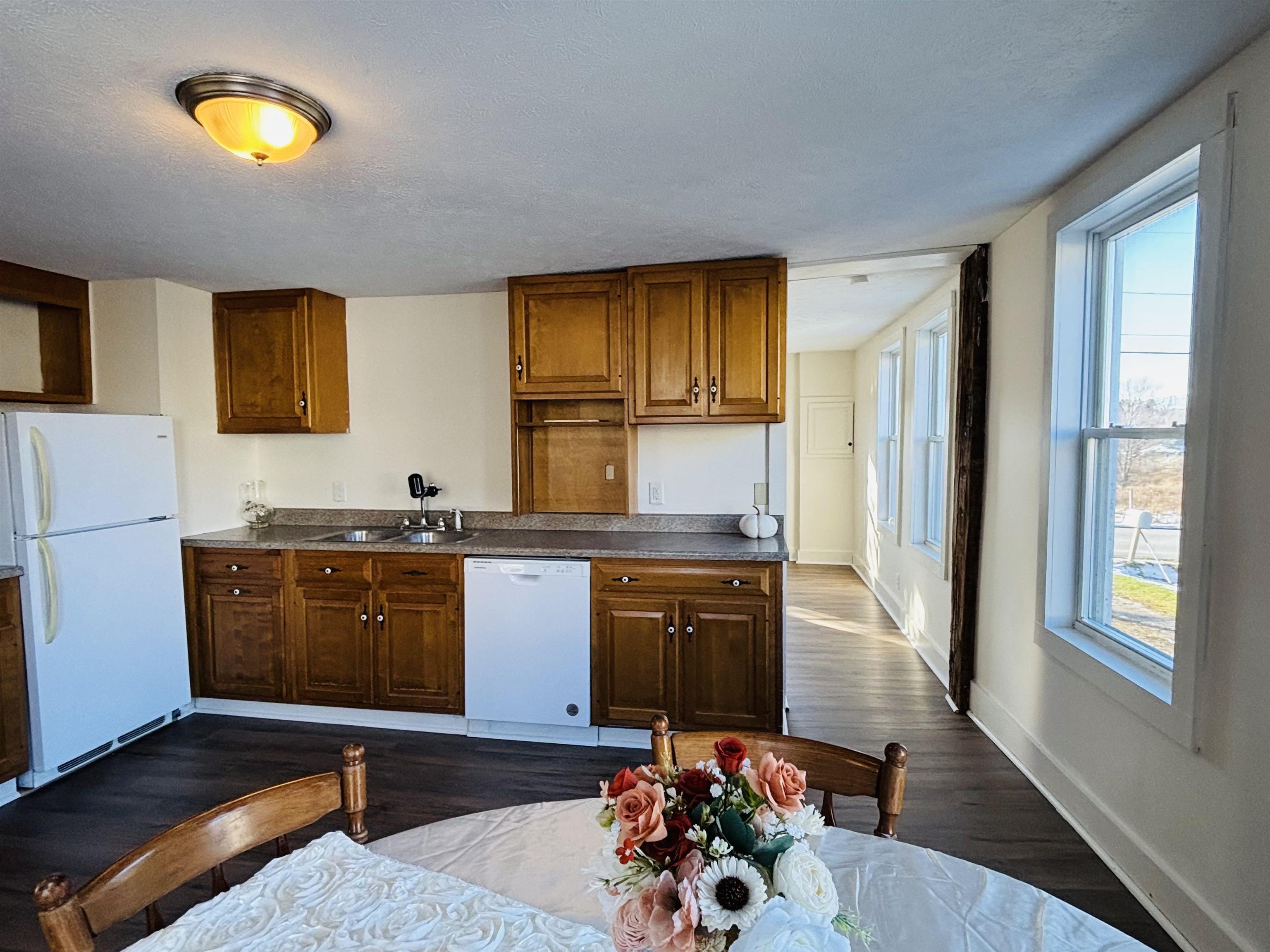 293 Central Street Sheldon, VT 05483 - Photo 7 of 32