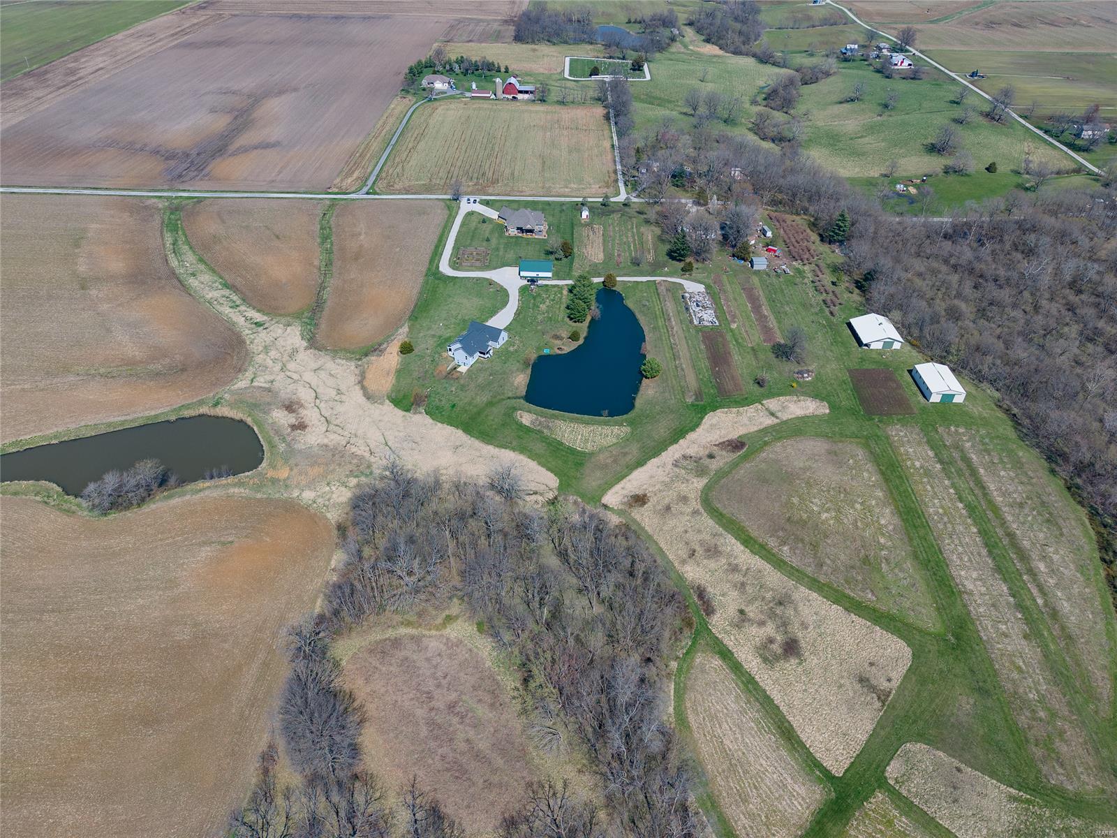 7486 Kerin Road Alhambra, IL 62001 - Photo 15 of 82