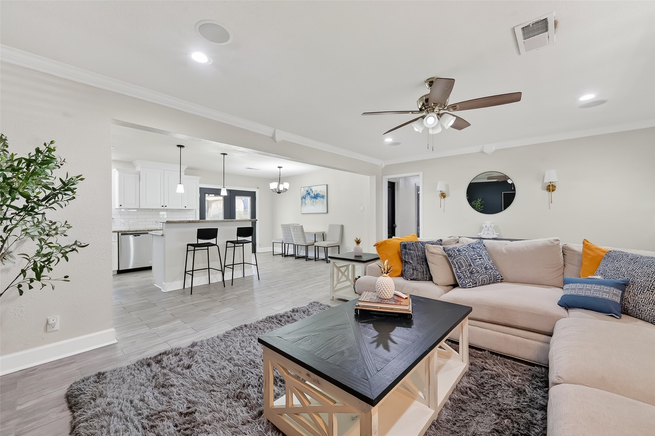 1215 Lawrence Street Rosenberg, TX 77471 - Photo 3 of 9