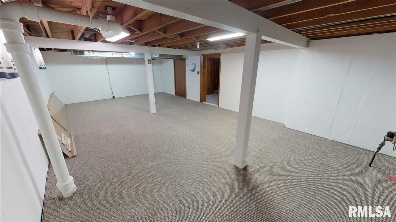 700 Highview Drive Clinton, IA 52732 - Photo 16 of 19 Gallery Image 16