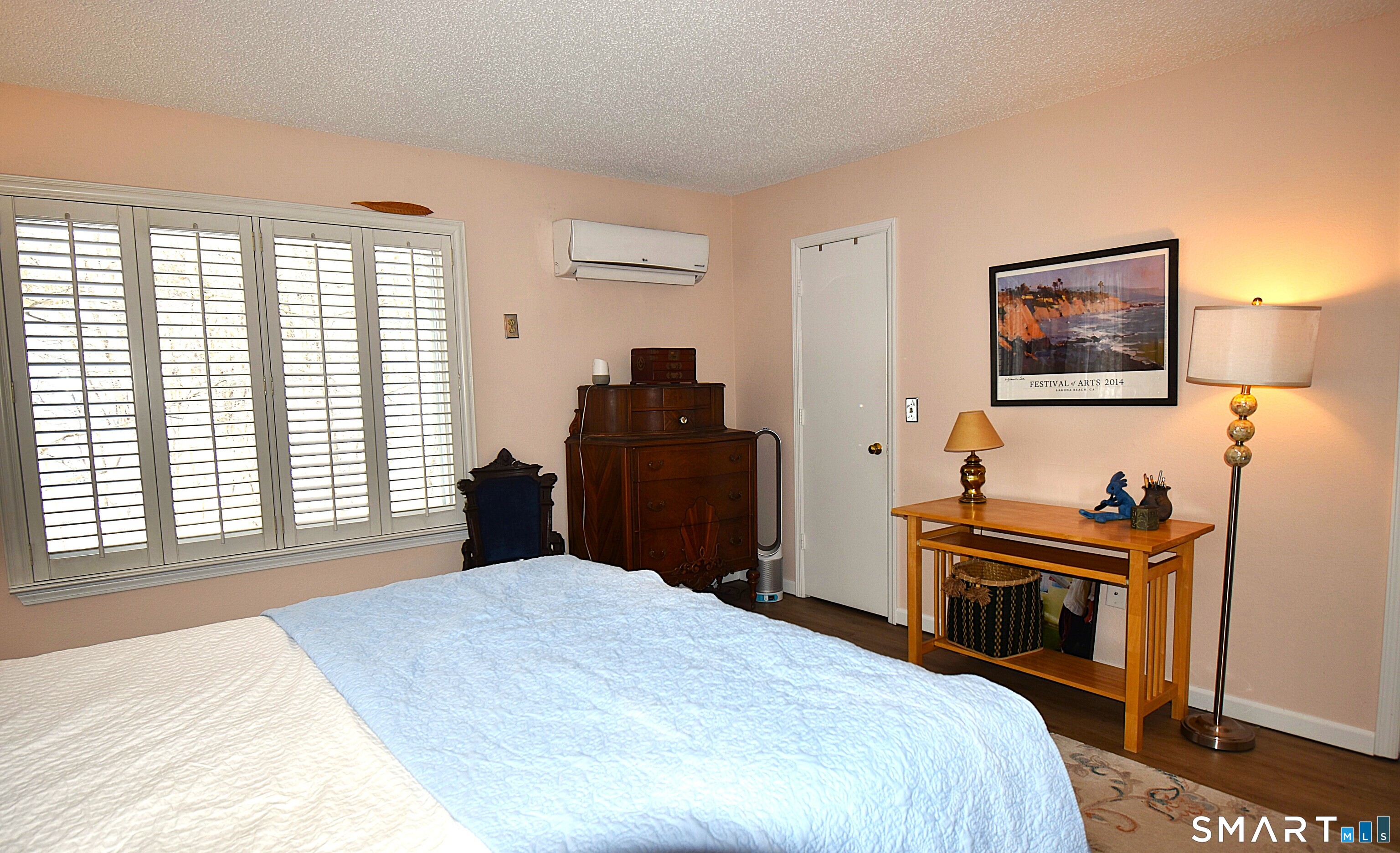 925 Oronoke Road, Unit 38A Waterbury, CT 06708 - Photo 19 of 29 a bedroom with a bed and a window