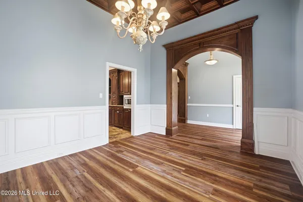 $819,900 | 28 West Lake Road, Hattiesburg, MS 39402