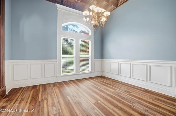 $819,900 | 28 West Lake Road, Hattiesburg, MS 39402