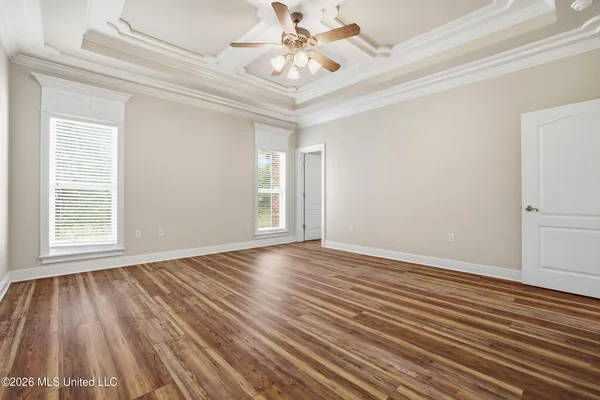 $819,900 | 28 West Lake Road, Hattiesburg, MS 39402