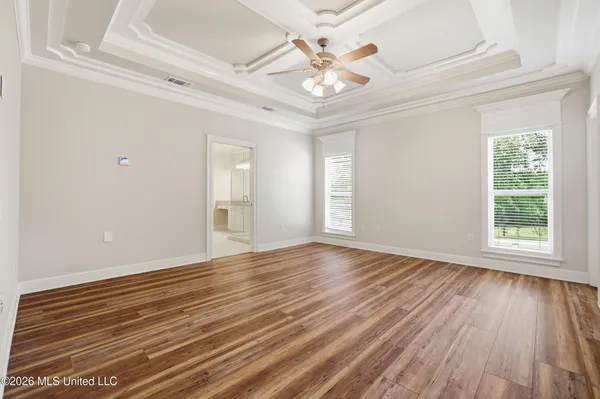 $819,900 | 28 West Lake Road, Hattiesburg, MS 39402