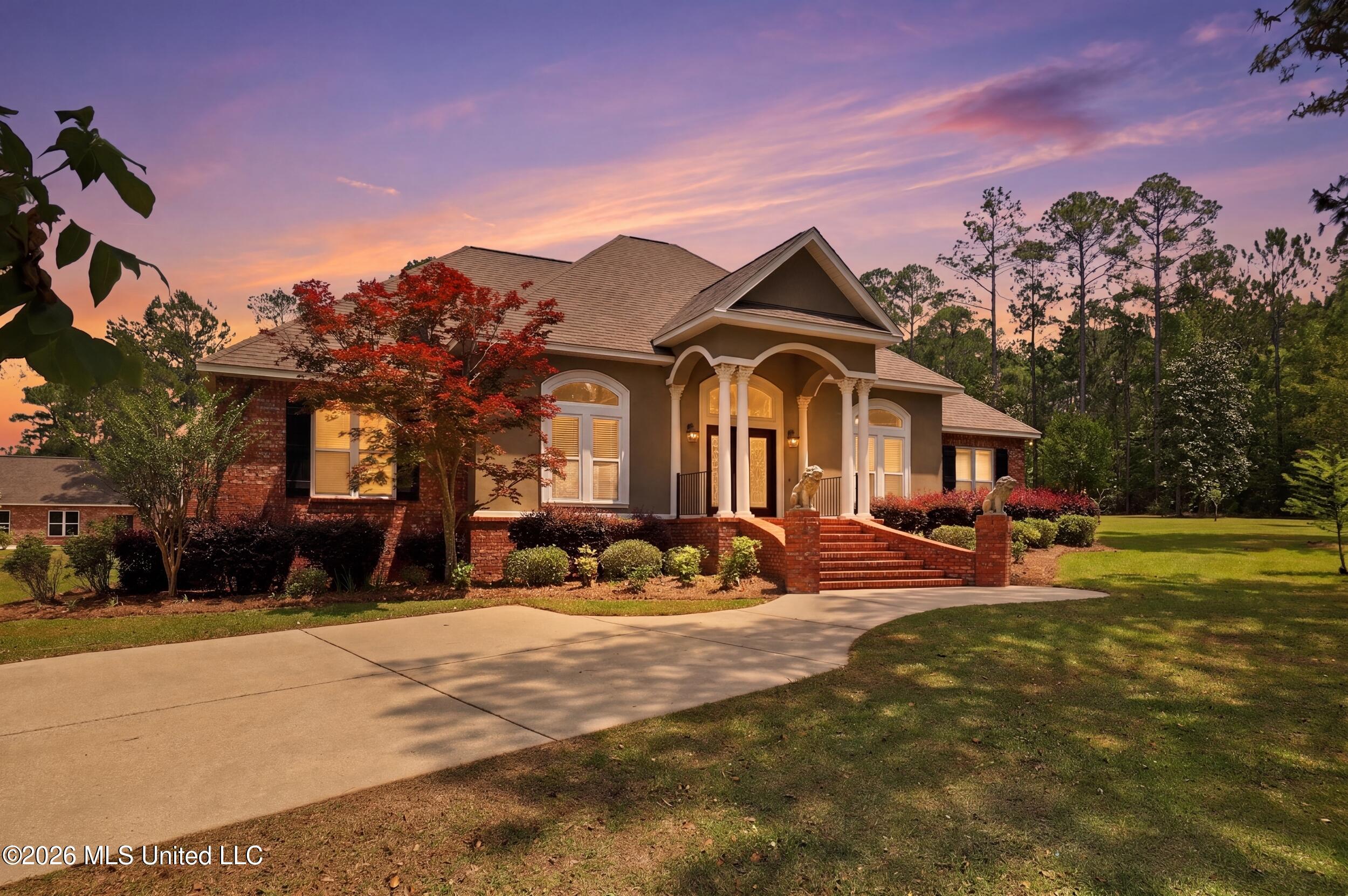 28 West Lake Road Hattiesburg, MS 39402 - Photo 3 of 75 3_r6__2364_twilight_ce83f95e