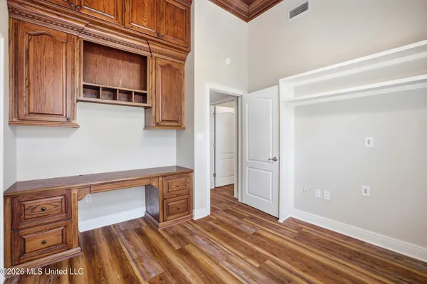 $819,900 | 28 West Lake Road, Hattiesburg, MS 39402