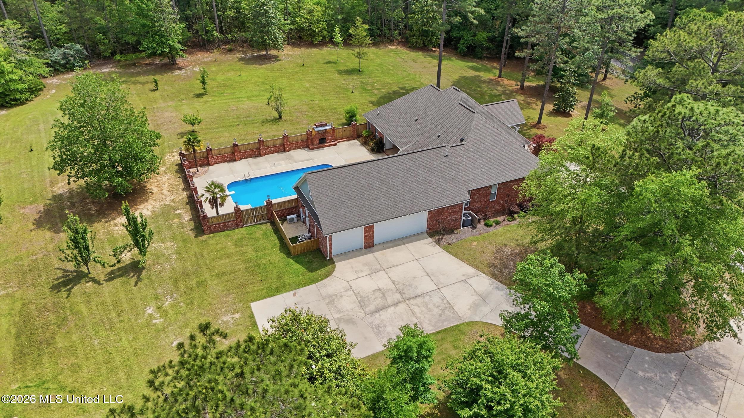 28 West Lake Road Hattiesburg, MS 39402 - Photo 69 of 75 93_dji_20260427141532_0190_d_autoremove_