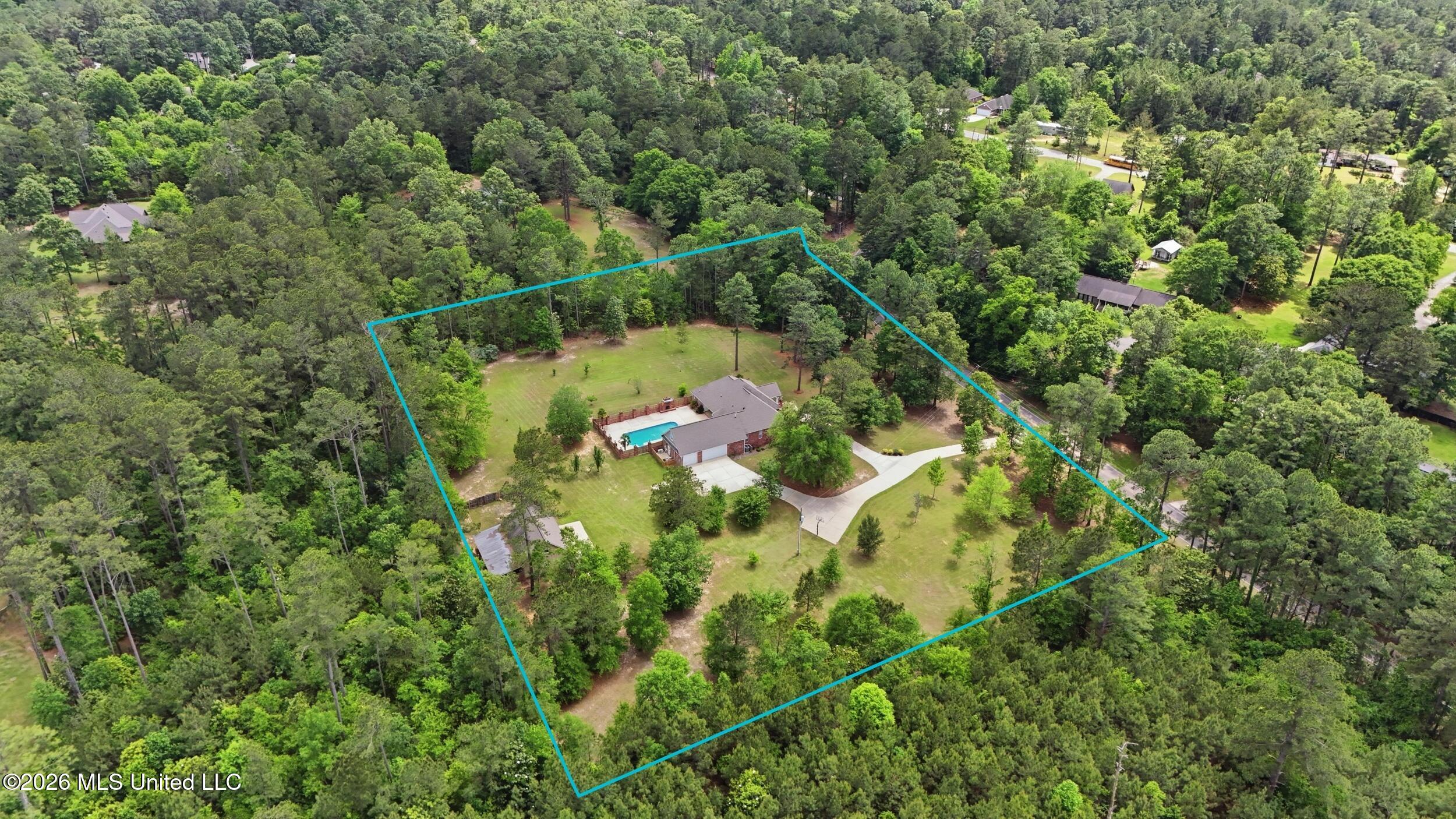 28 West Lake Road Hattiesburg, MS 39402 - Photo 72 of 75 98_35a0d303-6efc-4a02-9525-d03cb68135f9