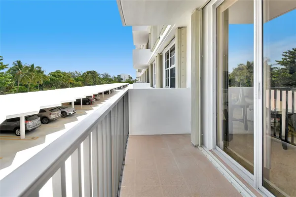 $3,350 | 2121 North Ocean Boulevard, Unit 306W, Boca Raton, FL 33431