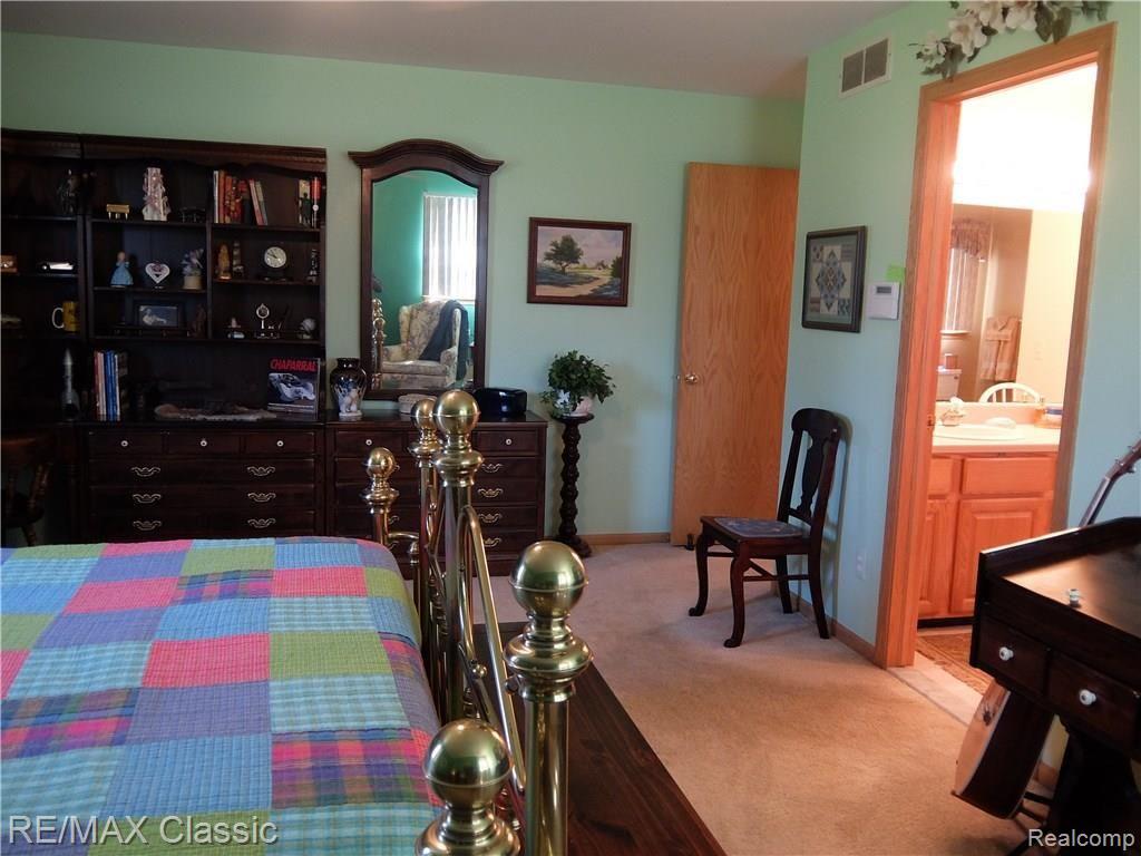7952 Kearney Road Whitmore Lake, MI 48189 - Photo 40 of 71 DSCF1262.JPG