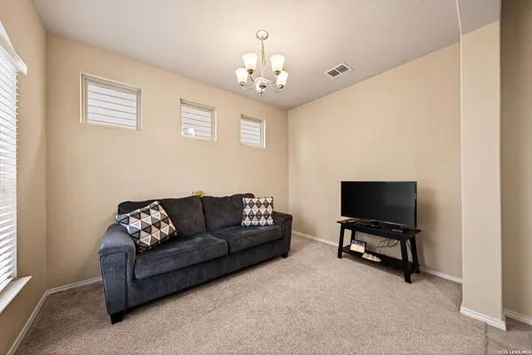 $1,900 | 8311 Prickly Oak, San Antonio, TX 78223