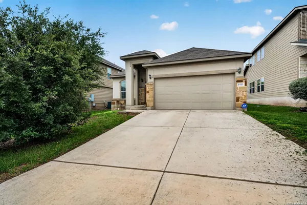 $1,900 | 8311 Prickly Oak, San Antonio, TX 78223